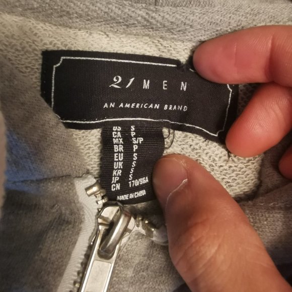 Forever 21 Light Grey Hoodie - Picture 4 of 4